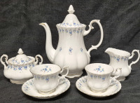 ROYAL ALBERT Memory Lane Pattern Tea Set - Teapot, Creamer & Sugar and 2 Cups and Saucers