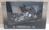 New NewRay RoadRider Collection Yamaha YZF-R1 Die-Cast With Plastic Model, 1:12 Scale