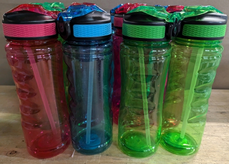16 New Trueliving 835ml Water bottles.