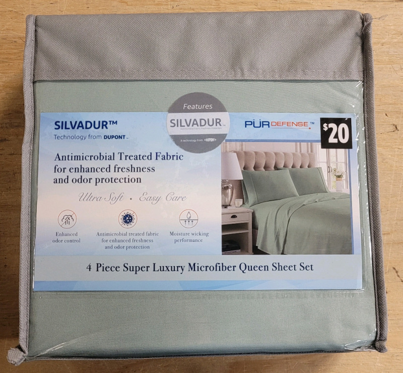 New - Silvadur 4pc. Super Luxury Microfiber Queen Sheet Set . 1 Flat Sheet , 1 Fitted Sheet & 2 Pillowcases