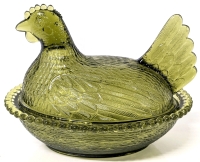 Fantastic MCM Avocado Green Unsigned Indiana Glass Hen on Beaded Rim Nest - 5.25" Tall