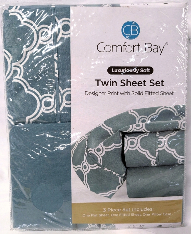 New TWIN Size COMFORT BAY Luxuriously Soft Sheet Set : Flat Sheet, Fitted Sheet + 1 Pillowcase
