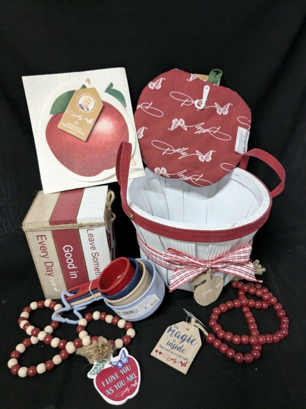 New DOLLY PARTON | 9.13" Butterfly Wood Basket, 100% Cotton Butterfly Pot Holder, 2pack Reusable Sponge Cloths, 2x Smile Sentiment Bead Garlands, 4pc Measuring Cups & 5.9" Something Good Deco Book Set