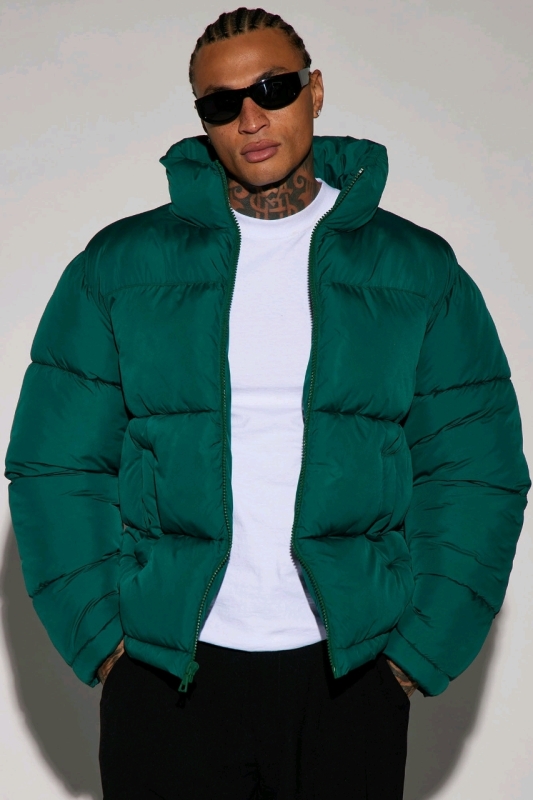 New Medium Men's Novamen Nothing Compares Puffer Jacket. Retails for $74
