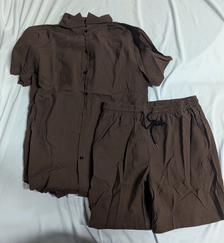 New Men's Medium Manfinity Matching Button Up Tee with Shorts.