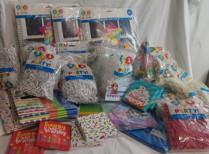 New | over 30pcs | Birthday Gift and Party Supplies