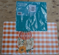 New: Self Healing Cutting Mat and 2 Placemats - Cutting Mat is 11.5" x 11.5" - Placemats are 12" x 17"