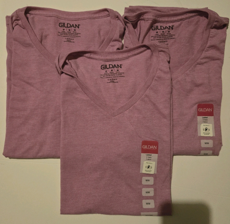 3 New | Medium Gildan Womens V-Neck T-Shirts | Colour: Radiant Orchid