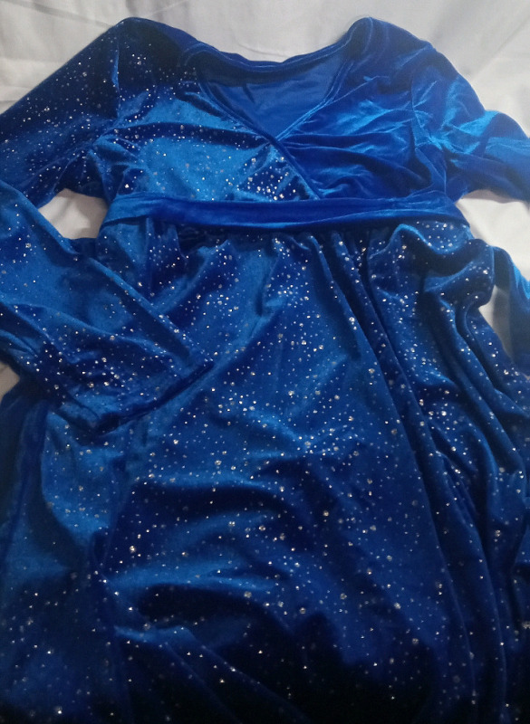 New | Size XXL Women's Gorgeous Blue Longsleeve Cocktail Dress