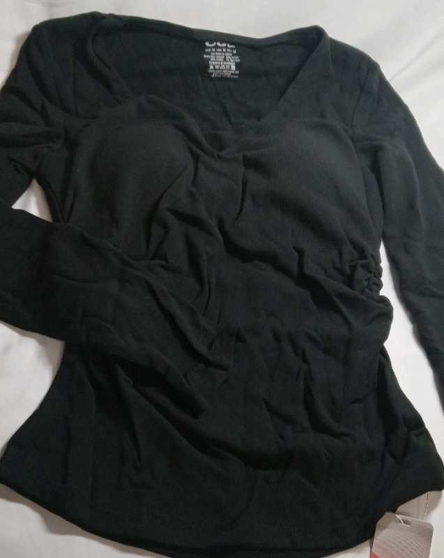 New | Size M Women's Longsleeve Lined Shirt w/ Built in Bra Cups