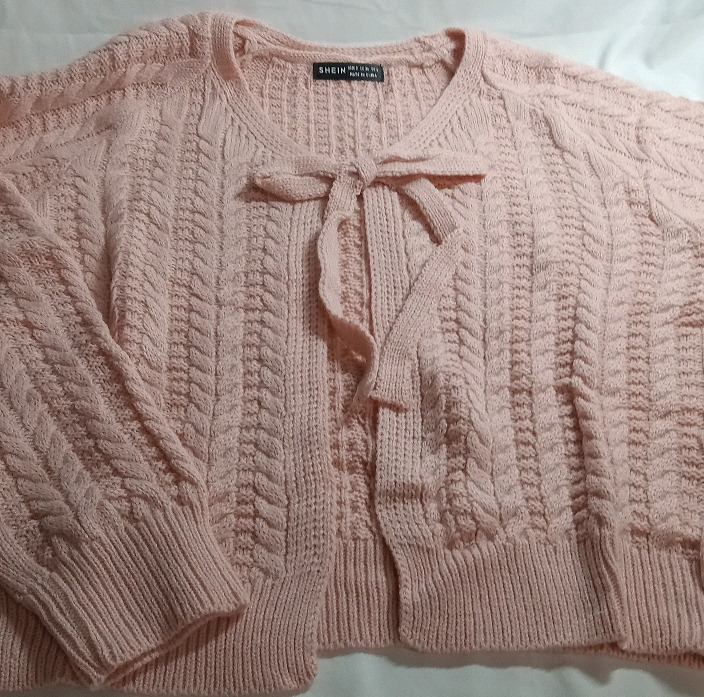 New | Size S Women's Adorable Knit Sweater w/ Bow