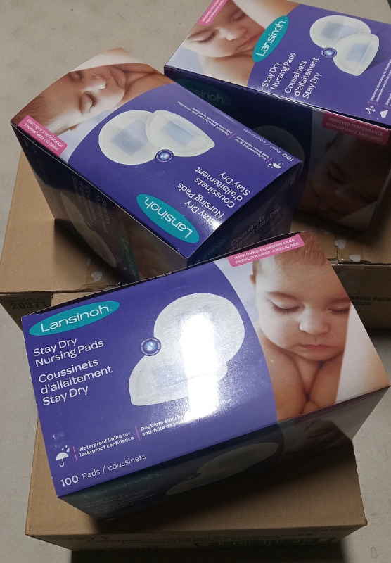 9 New Packs | Lansinoh Stay Dry Nursing Pads | Over 900 pads TTL