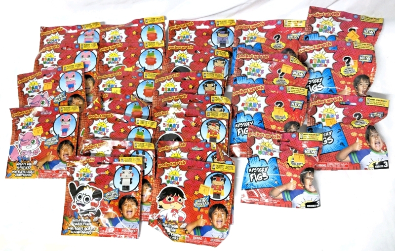 25 New RYAN'S WORLD: 7x Series 3 Blind Bags, 18x Build-It Character Minis