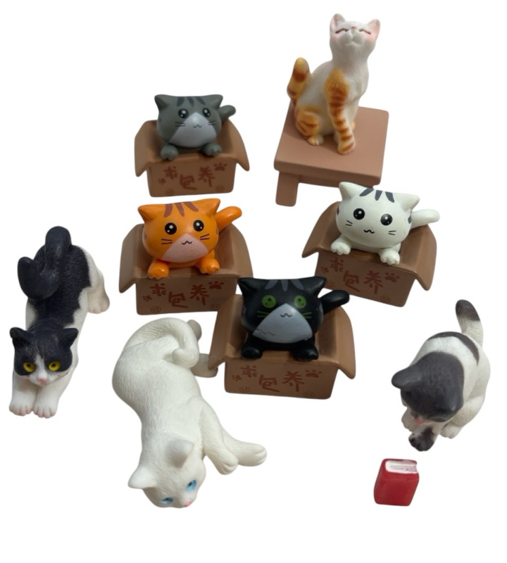 8 Piece Minature Resin Cats 4 in Boxes 4 Various Poses / Book + Stool