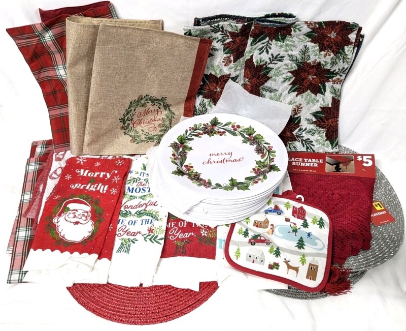 New Christmas Linens + | 20x Melamine 10.91" Dinner Plates , Lace Table Runner, 12x Round 14" Placemats, PVC Placemats, Dish Towels + More