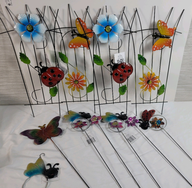 11 New Metal Garden Art Decorations . Butterflies , Ladybugs , Flowers . Measures 21.5" tall