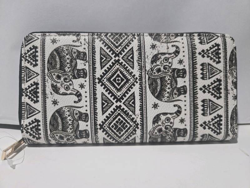 New | Fashionable Elephant Themed Wallet
