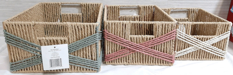 3 New Decorative Straw Baskets in Varying Size (12"x8") (10"x8&frac12;") (9"x7")