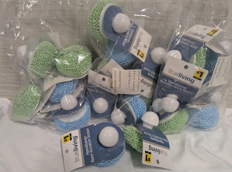 20 New Trueliving Handsaver Non-Scrstch Scour Pads. Approximately 3.5" Across.