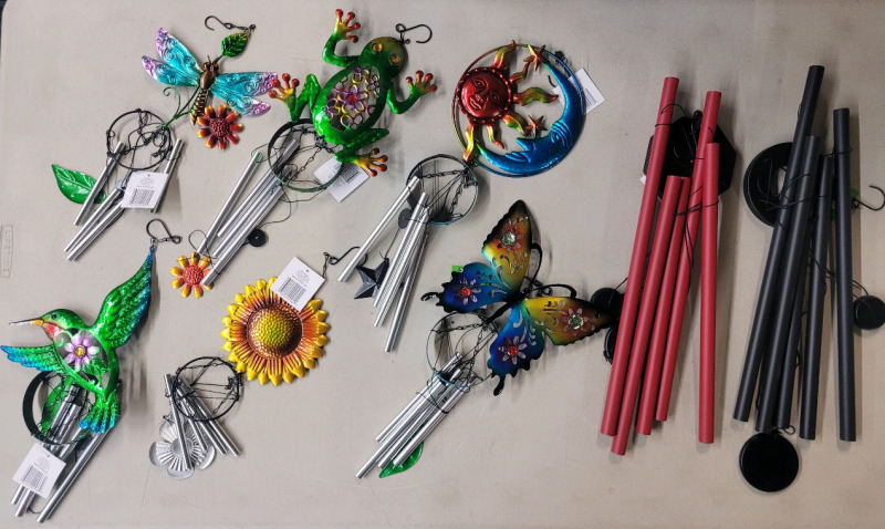 8 New TrueLiving Outdoor Wind Chimes . Frog , Butterfly , Sunflower , Hummingbird , Moon/Sun plus more .