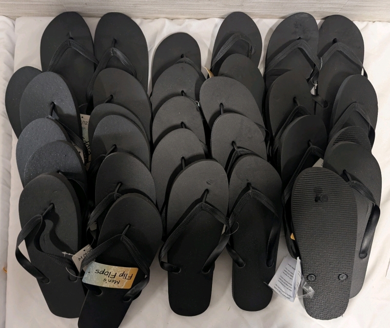 15 Pairs of Men's Flip Flops. Contains Small (7/8) Medium (9/10) and Large (11/12)