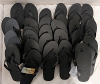 15 Pairs of Men's Flip Flops. Contains Small (7/8) Medium (9/10) and Large (11/12)