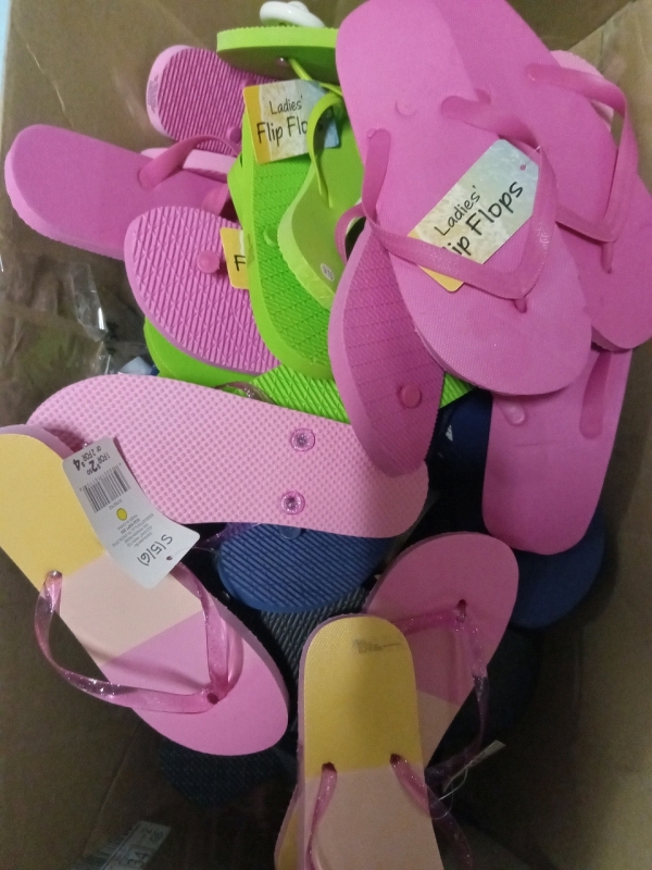 Over 20 New | Woman's Flip flop Lot | Includes Variety Sizes, Color & Style