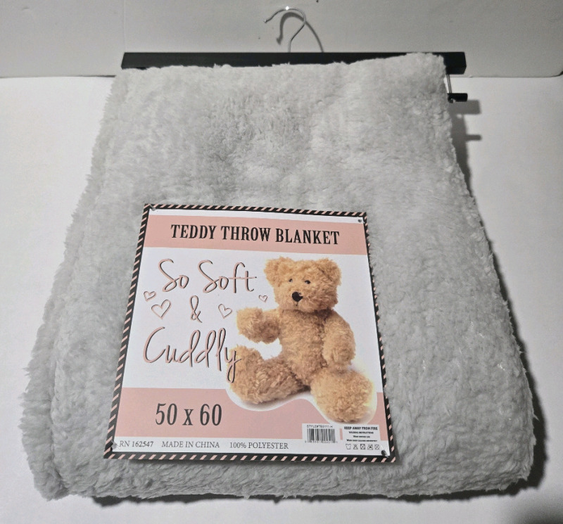 New | Teddy Throw Blanket 50" x 60" Grey