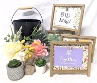 10 New Pieces Home Decor : Metal Caddy w Handle, 5x Artificial Flower Arrangements/Plants, 4x Easel-Style Sentiment/Photo Holders | Caddy 7.5" x 6.25" x 5" Tall