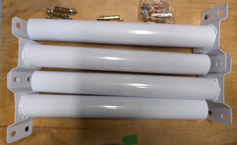 4 Led Light Mounting Poles. Comes with 15/16 Sets of Mounting Hardware. 17" Long.
