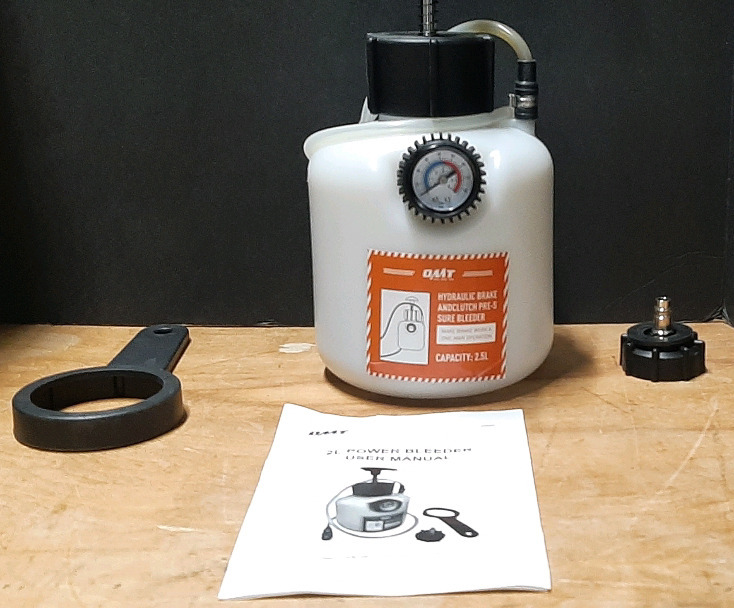 New DMT 2.5L Power Bleeder