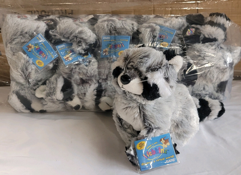 6 New Webkinz Raccoon w/Code , HM143 . Retired . Measures 6" tall