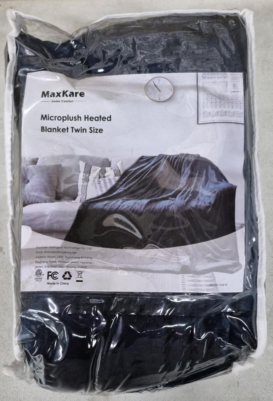 New MaxKare Twin Size Microplush Heated Blanket