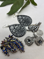 Two Rhinestone Brooches 2 Sparkling Pierced Earrings