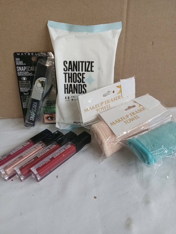 8 New | Ladies Health and Beauty Lot | Includes Wipes, Lipgloss & More