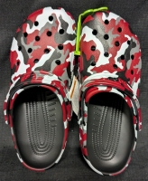 New: Size M7/W9 - Crocs Classic Printed Camo Clog