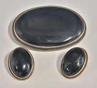 Vintage 925 Clip Earings & Pin Brooch , Matching Pair . 925 stamp on earings , no stamp on brooch