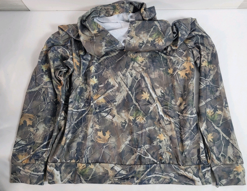 New - Size Medium Men's Camo Hoodie