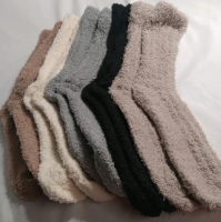 5 New Pairs | One Size Women's Fuzzy Socks