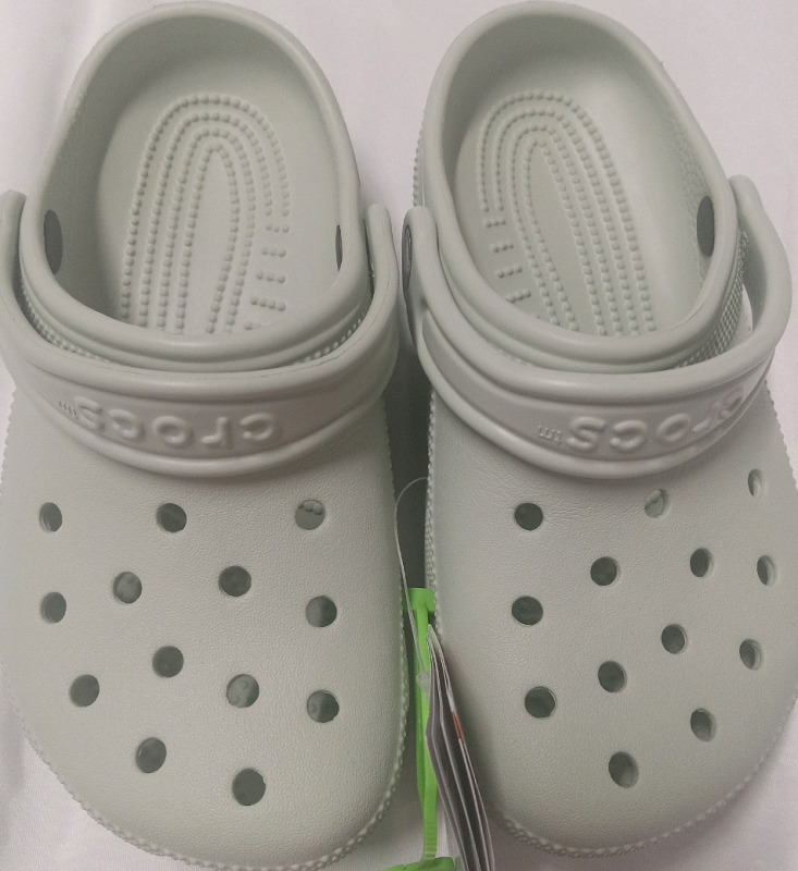 New | Size h2/f4 Comfy Classic Crocs
