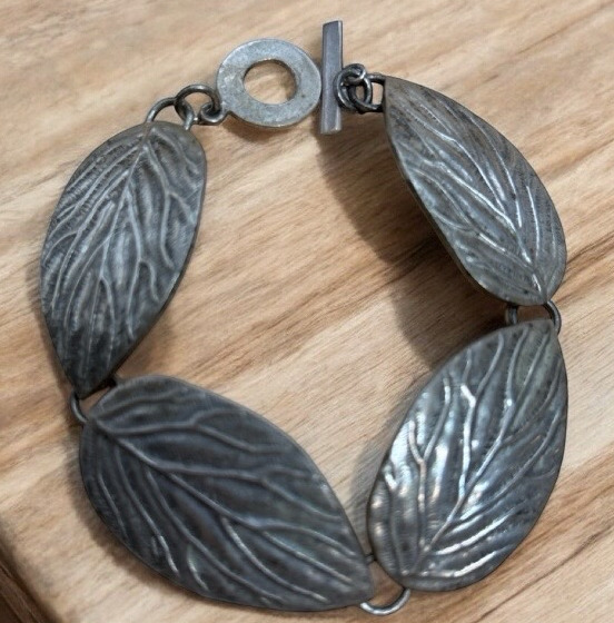 925 Mexico Sterling Toggle Bracelet Detailed 4 Etched Leaves