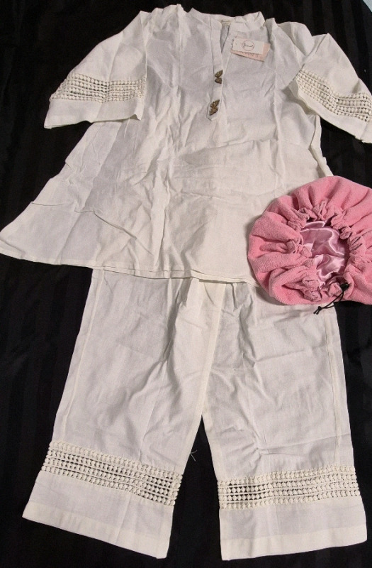 New Women's size sz Large Top & Pant Set by Bunaai with New Hair Cap
