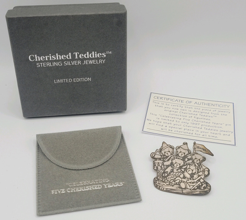 1997 PRISCILLA HILLMAN Sterling Silver Cherished Teddies Pin Brooch .
