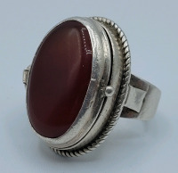Vintage Poison Ring w/Stone Insert . Size 6.5 . Possibly Sterling Silver , No Marks . Non-Magnetic .