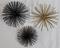 Vintage MCM Sputnik Atomic Starburst Spike Wall Art Gold /Black Decor . Measures 5" to 7.5" diameter