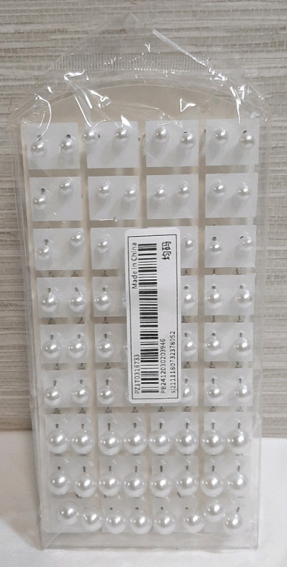 New Stand of Ball Earrings (36 Pairs in Total)
