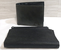 New Andr&eacute; Leather Wallet & Carrying Bag