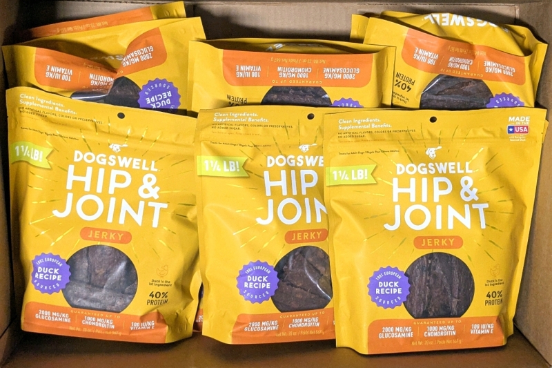 12 New DogsWell HIP & JOINT Duck Jerky Dog Treats - 597g ea | BB 02/04/2025