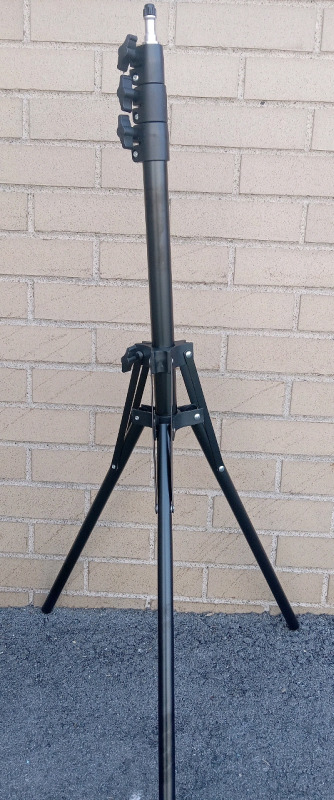 New | 37" Light Stand/Tripod