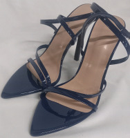 New | Women's Size 4 | Navy Blue Strapped Pointed Heels | Heel Measures 5"